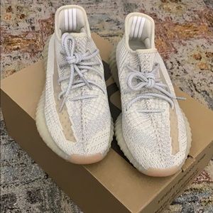 Yeezy 350 v2 lundmark *reflective